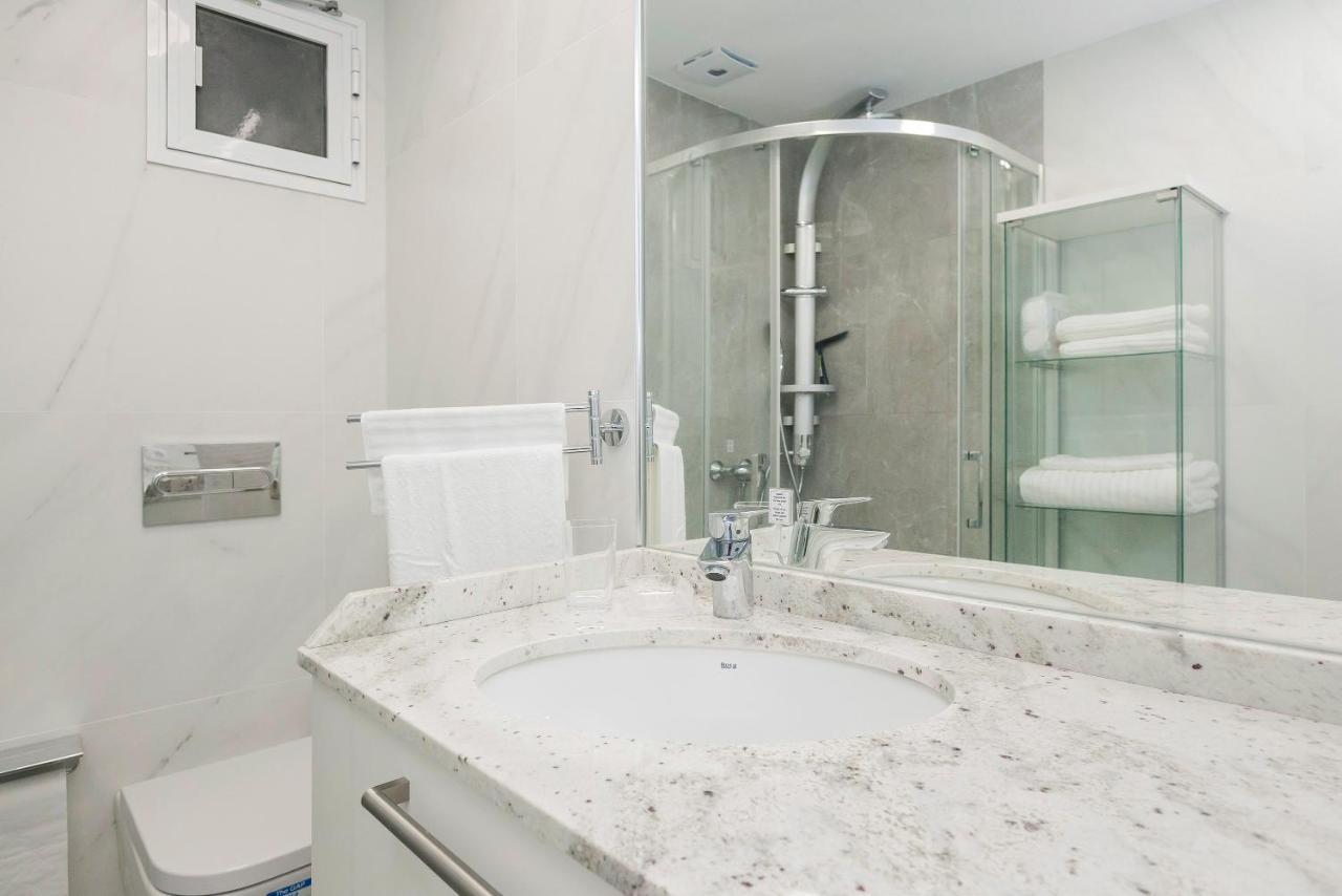 דירות לוס כריסטיאנוס First Line Sea, Luxury Penthouse, Sea And Sunset View Vivenda Vacational Guayero 618 מראה חיצוני תמונה